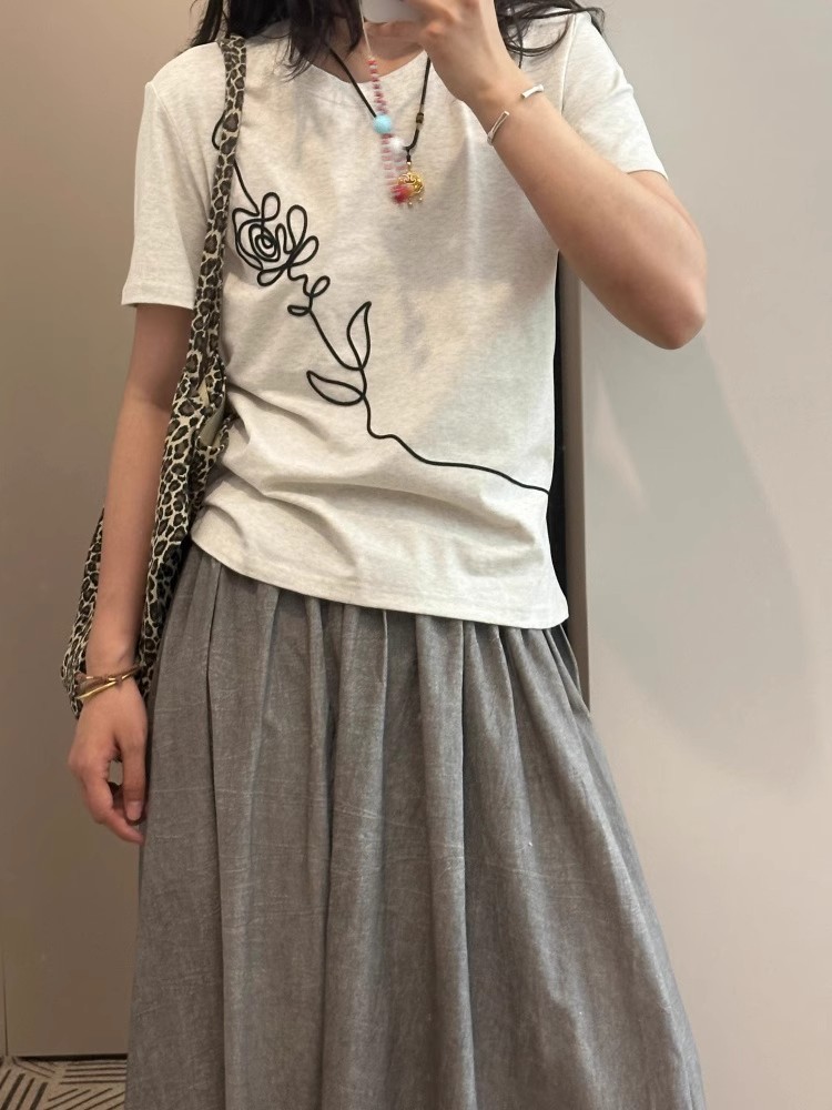 Personalized creative line print straight shoulder white and gray short-sleeved T-shirt