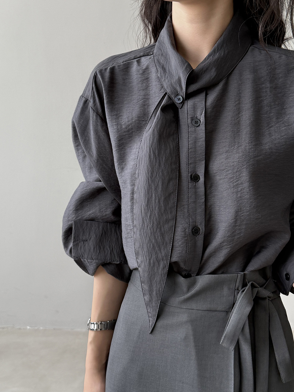 French scarf collar long-sleeved shirt for women autumn high-end commuting loose slim shirt
