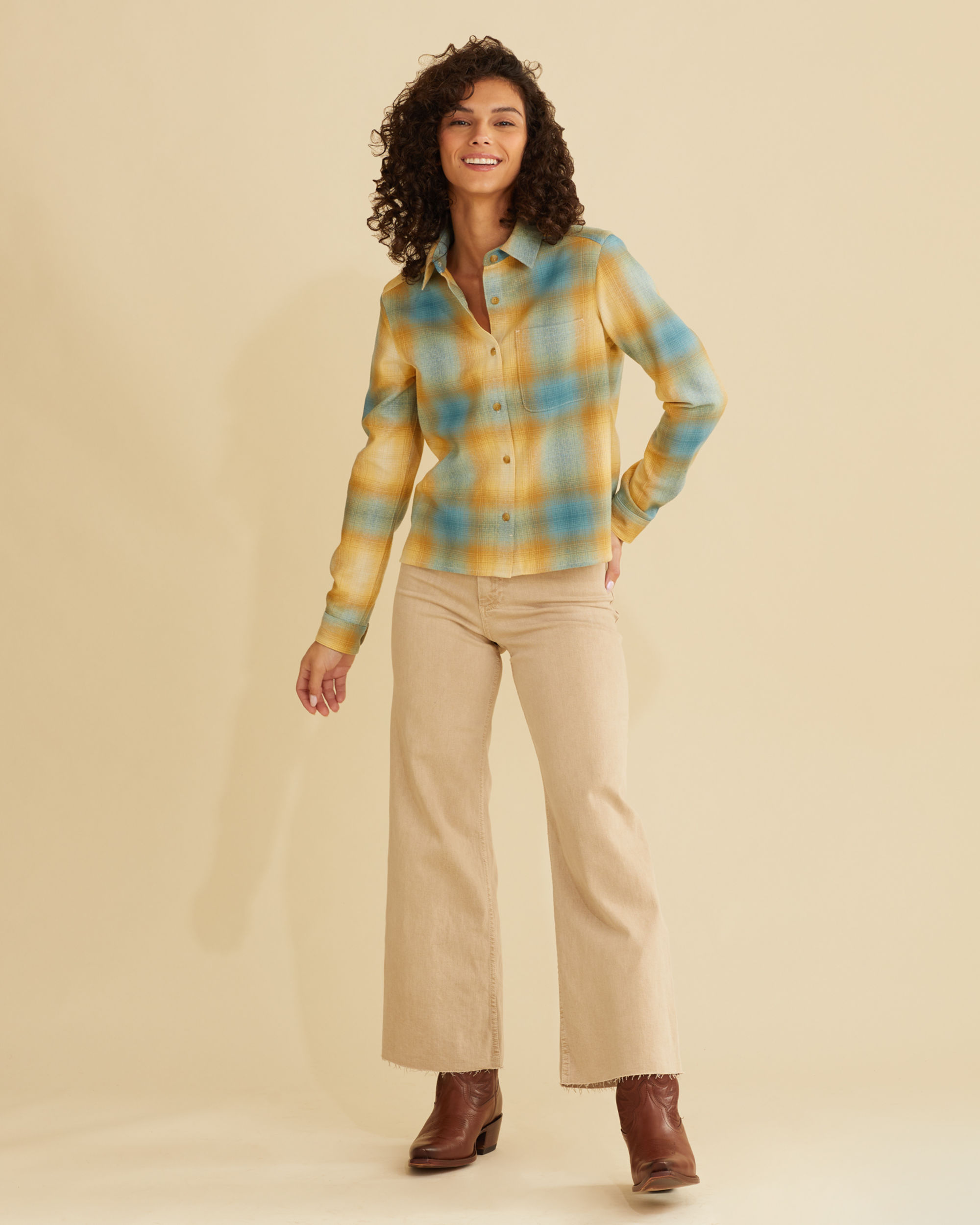 WOMEN'S CROPPED WOOL SHIRT