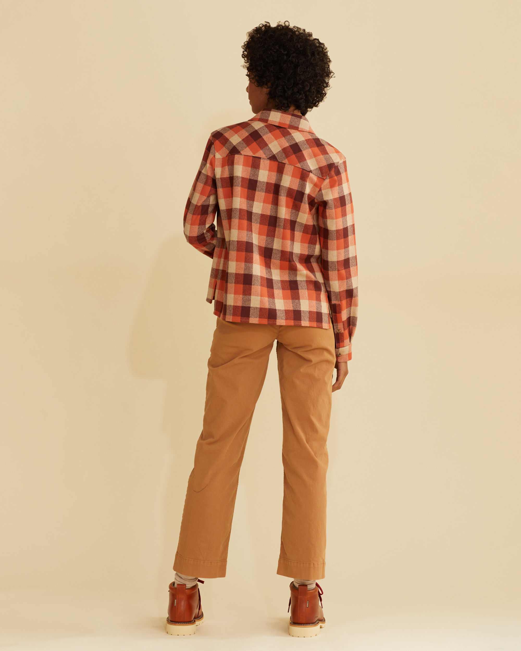 WOMEN'S CROPPED WOOL SHIRT