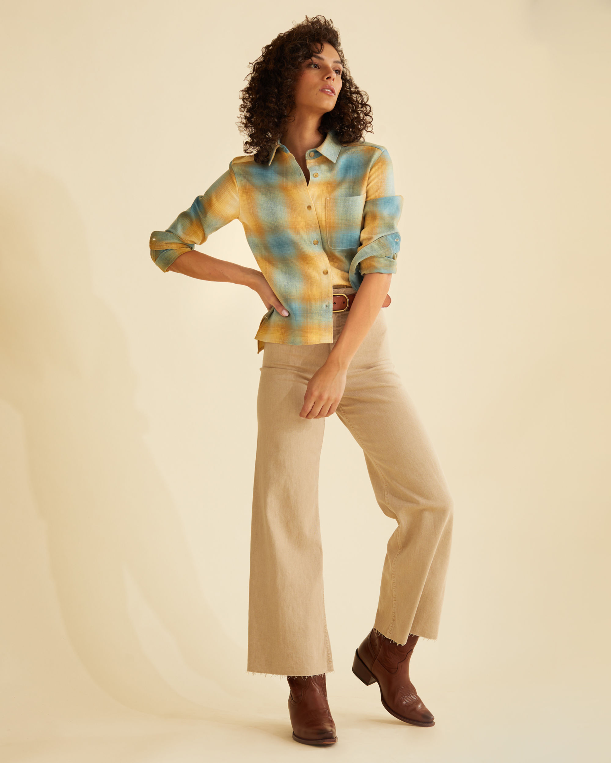 WOMEN'S CROPPED WOOL SHIRT