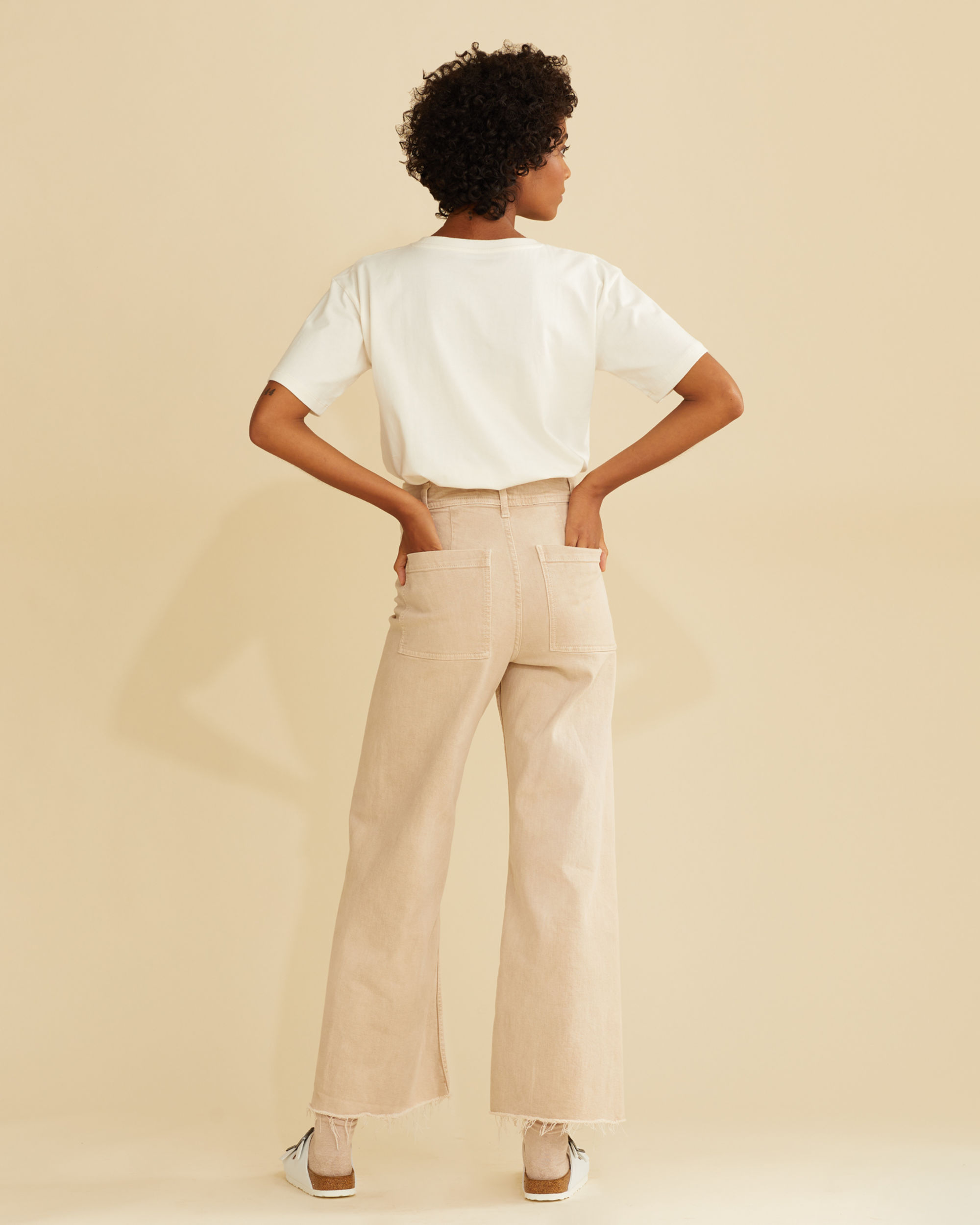 WOMEN'S CROPPED DESCHUTES GRAPHIC TEE