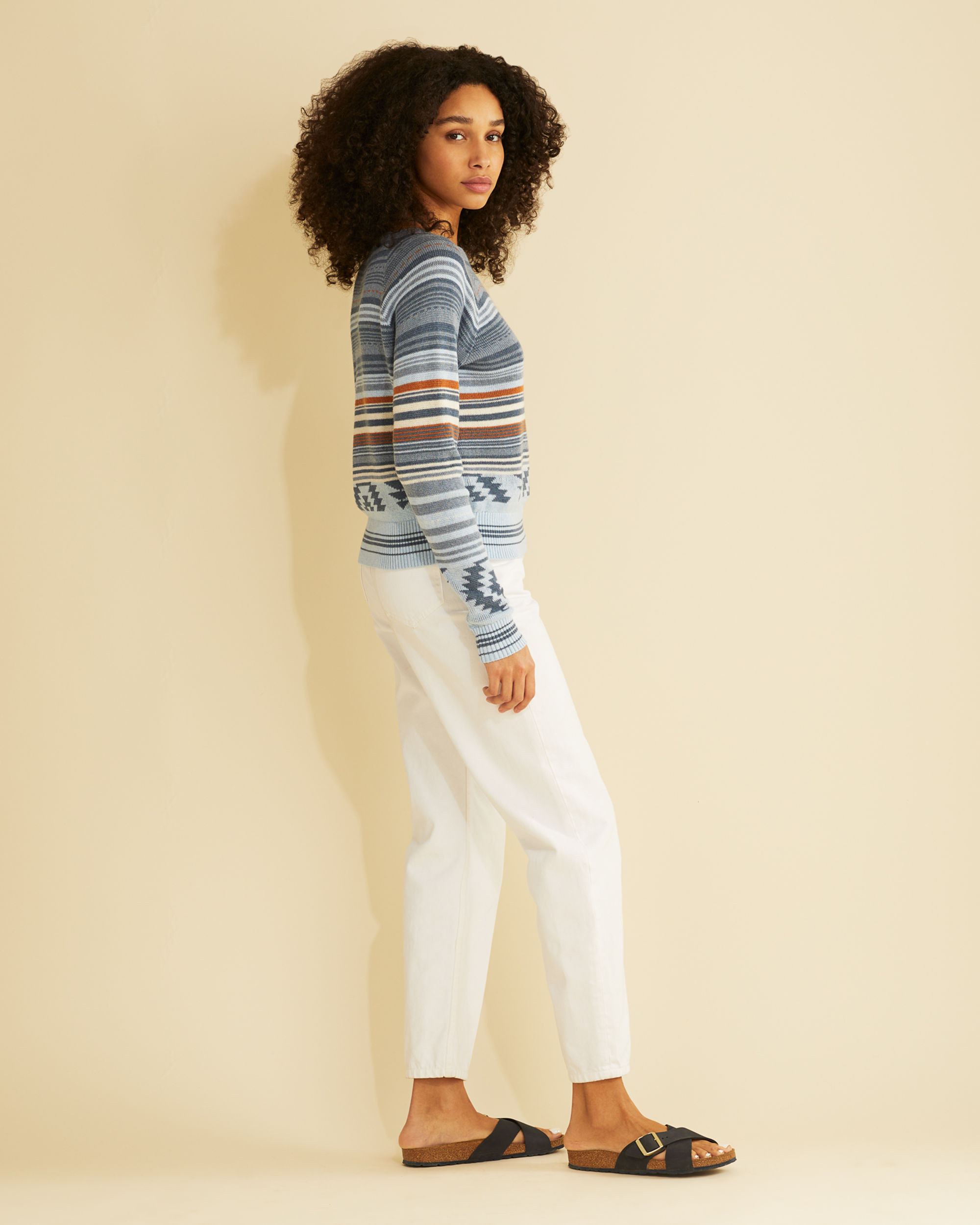 WOMEN'S RAGLAN COTTON GRAPHIC SWEATER