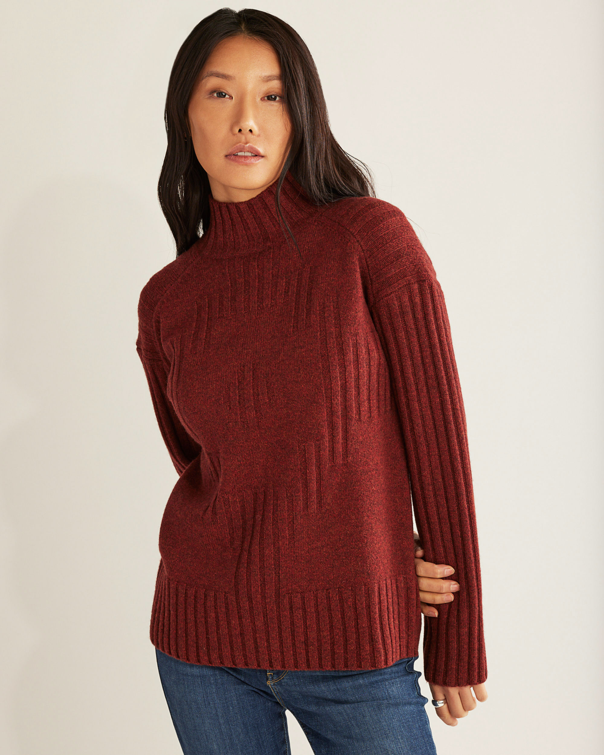 WOMEN'S OVERSIZED MOCKNECK PULLOVER