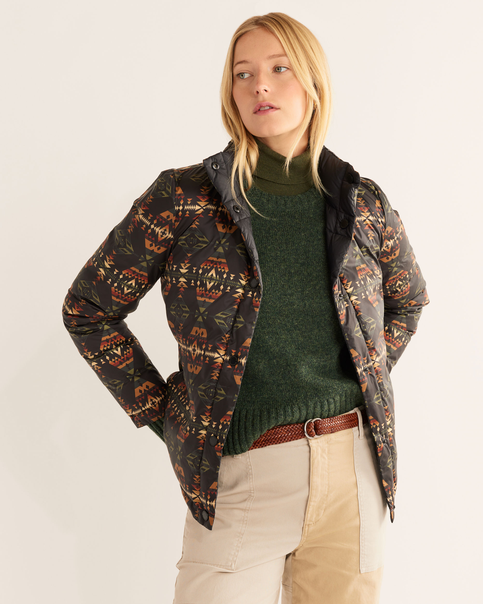 WOMEN'S PACKABLE DOWN REVERSIBLE JACKET