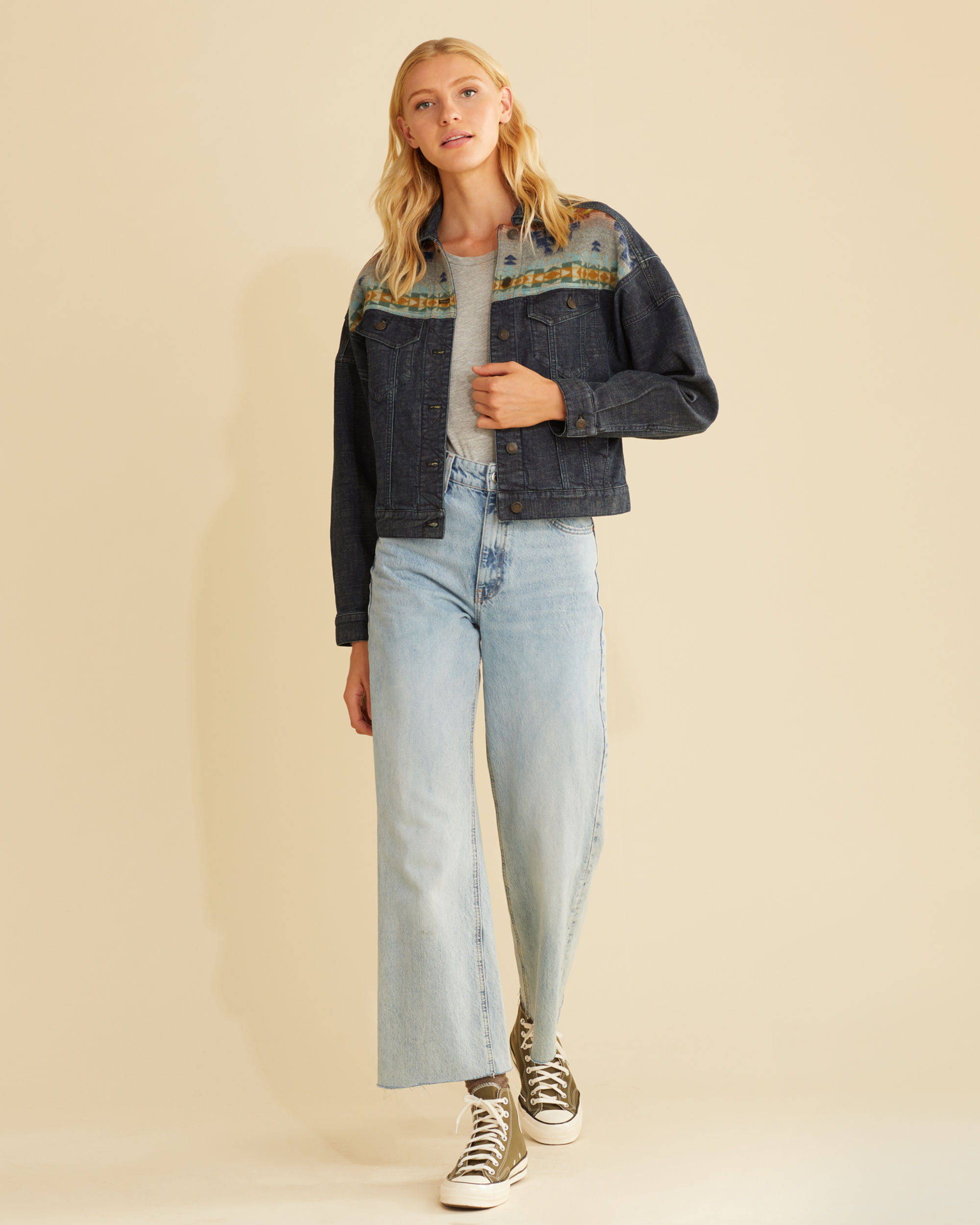 WOMEN'S DESCHUTES RAGLAN-SLEEVE TEE