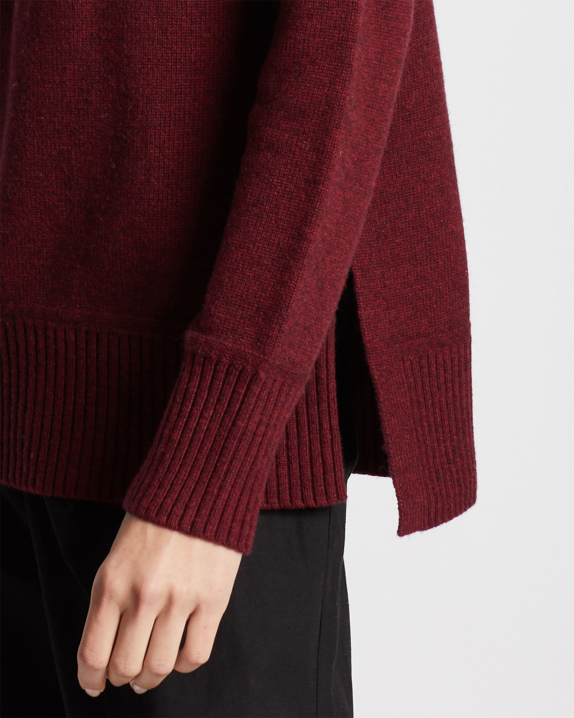 WOMEN'S MERINO/CASHMERE OVERSIZED TURTLENECK