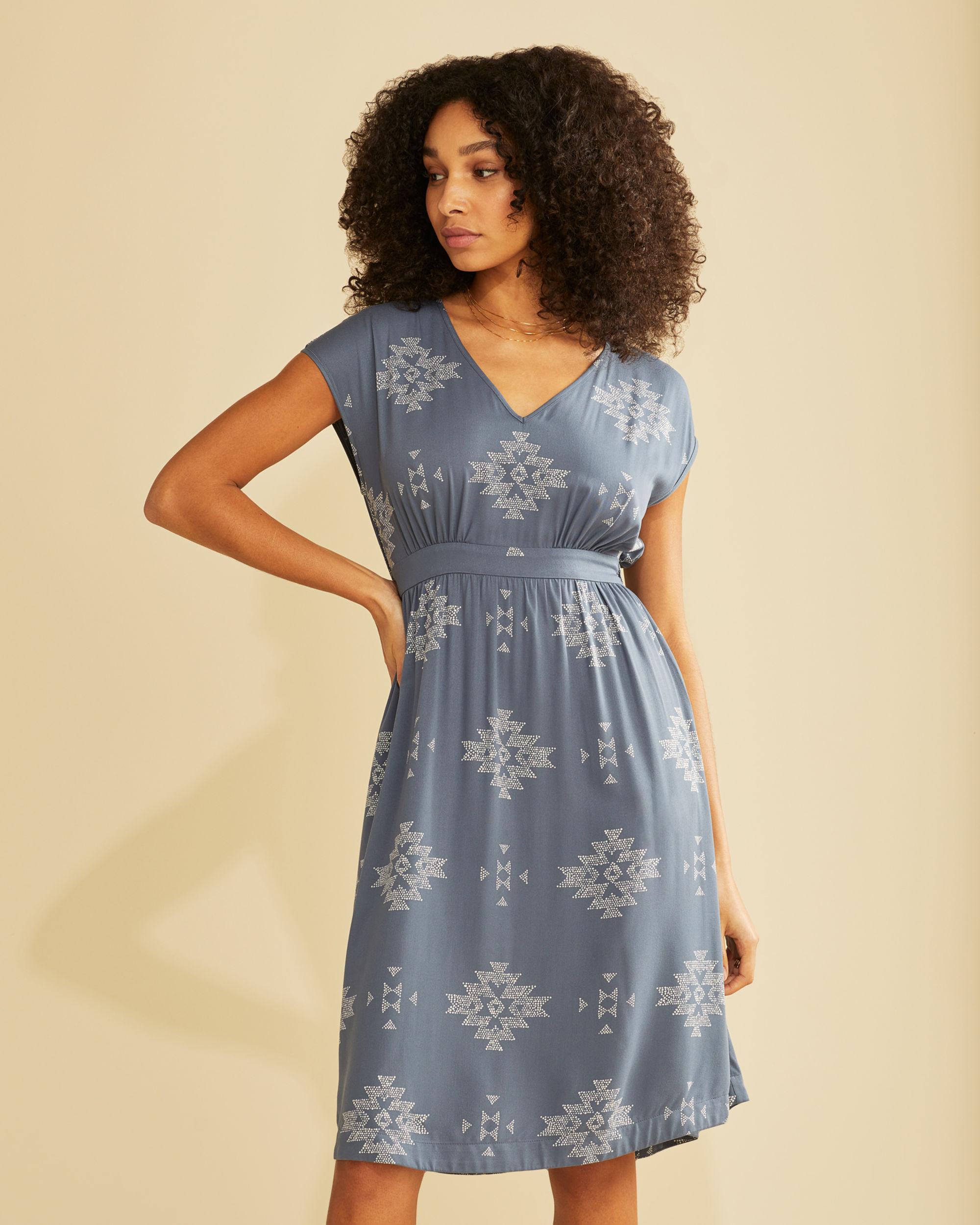 WOMEN'S CASCADE LAKE DRESS