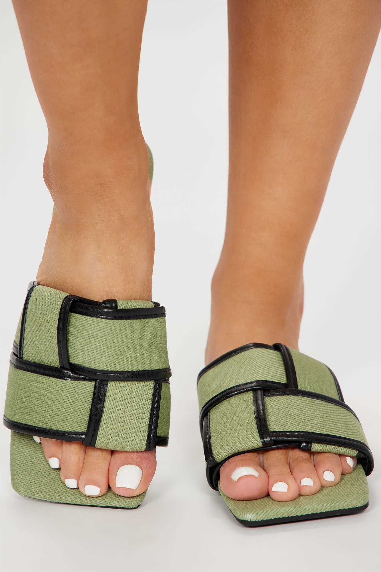 Janice Flat Sandals   Green