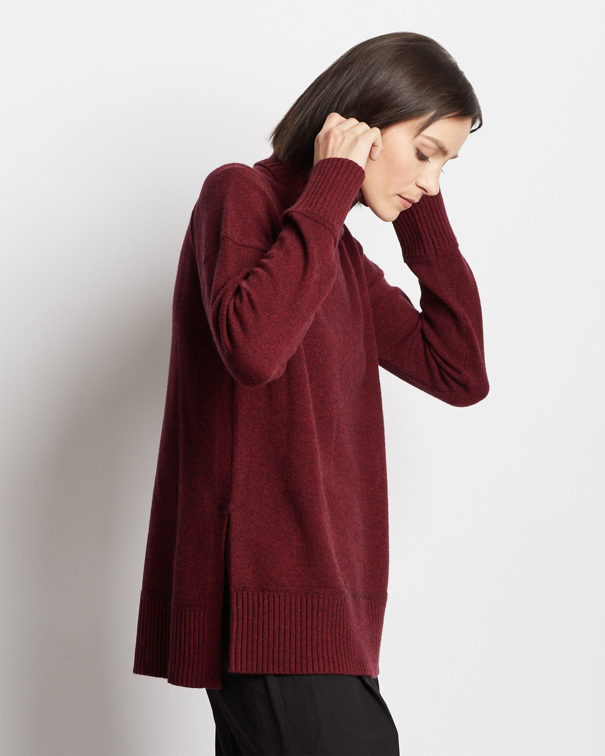 WOMEN'S MERINO/CASHMERE OVERSIZED TURTLENECK