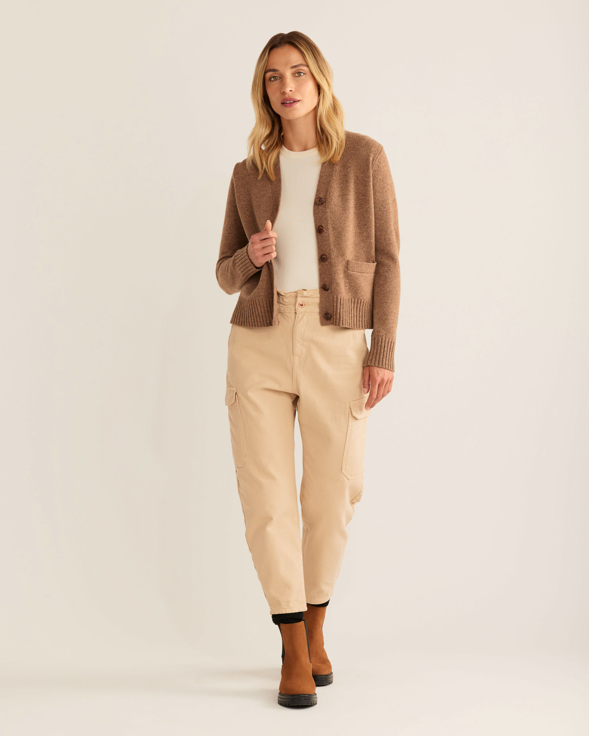 WOMEN'S MERINO CROPPED CARDIGAN