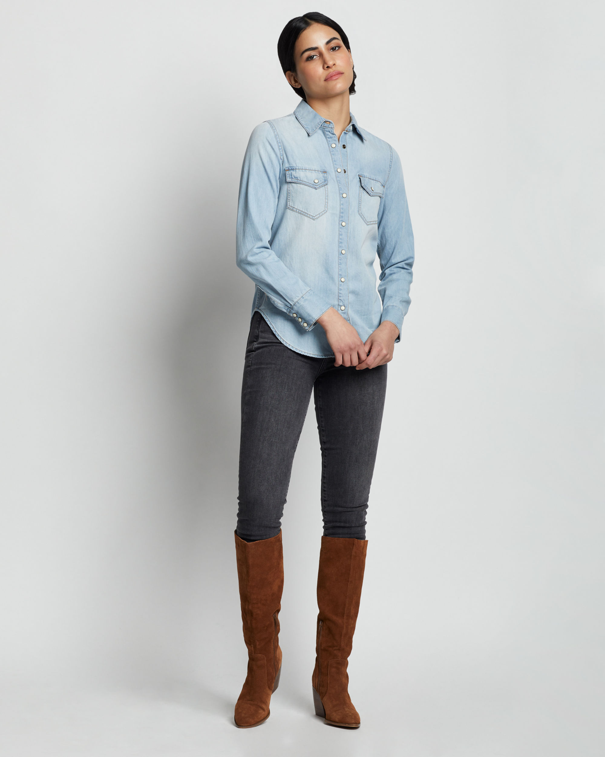 WOMEN'S CHAMBRAY GAMBLER SHIRT