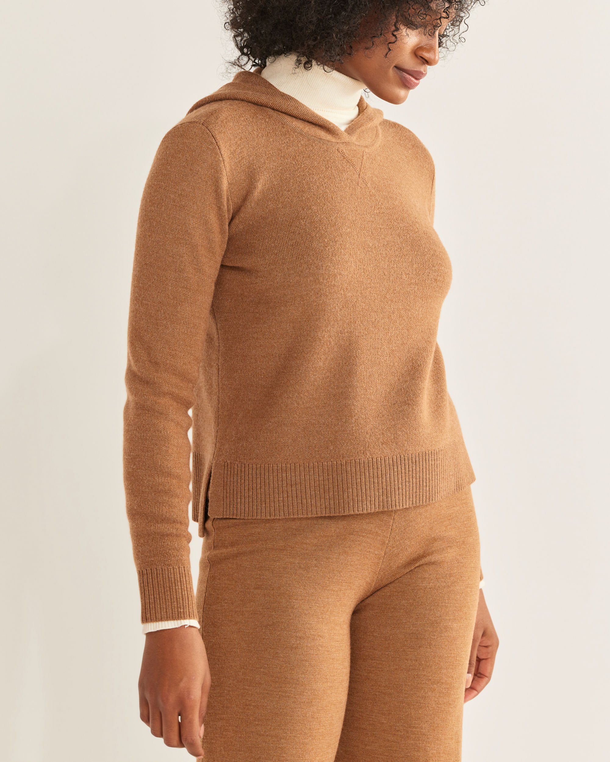 WOMEN'S MERINO PULLOVER HOODIE