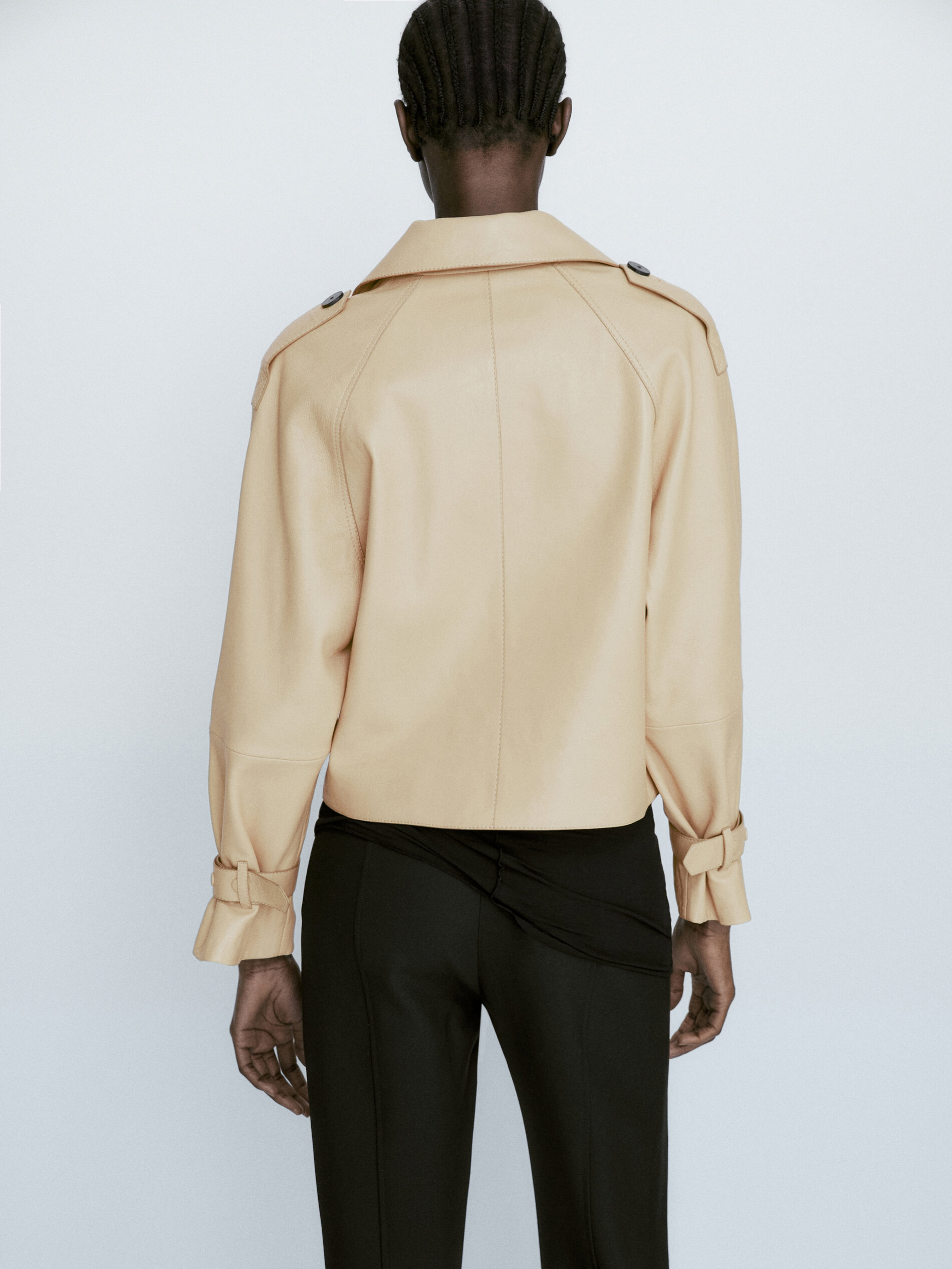 Chaqueta trench crop piel napa - BEIGE