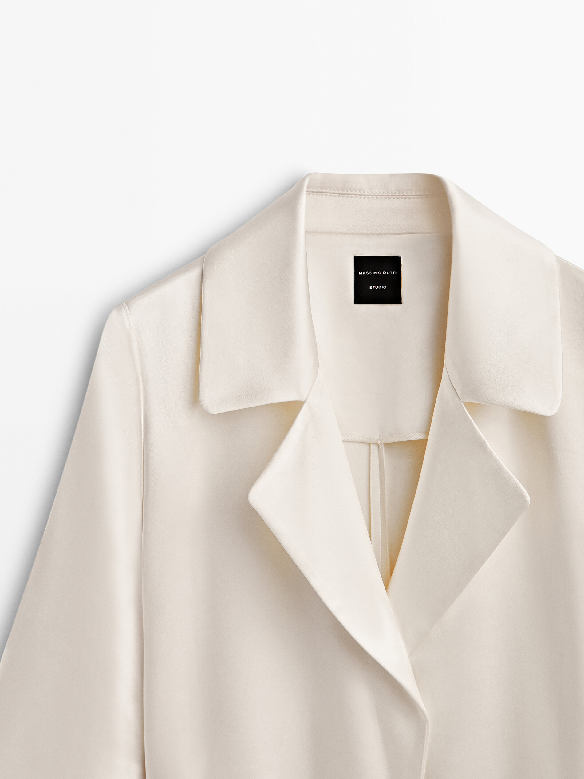 Gabardina satinada botones -Studio - CRUDO