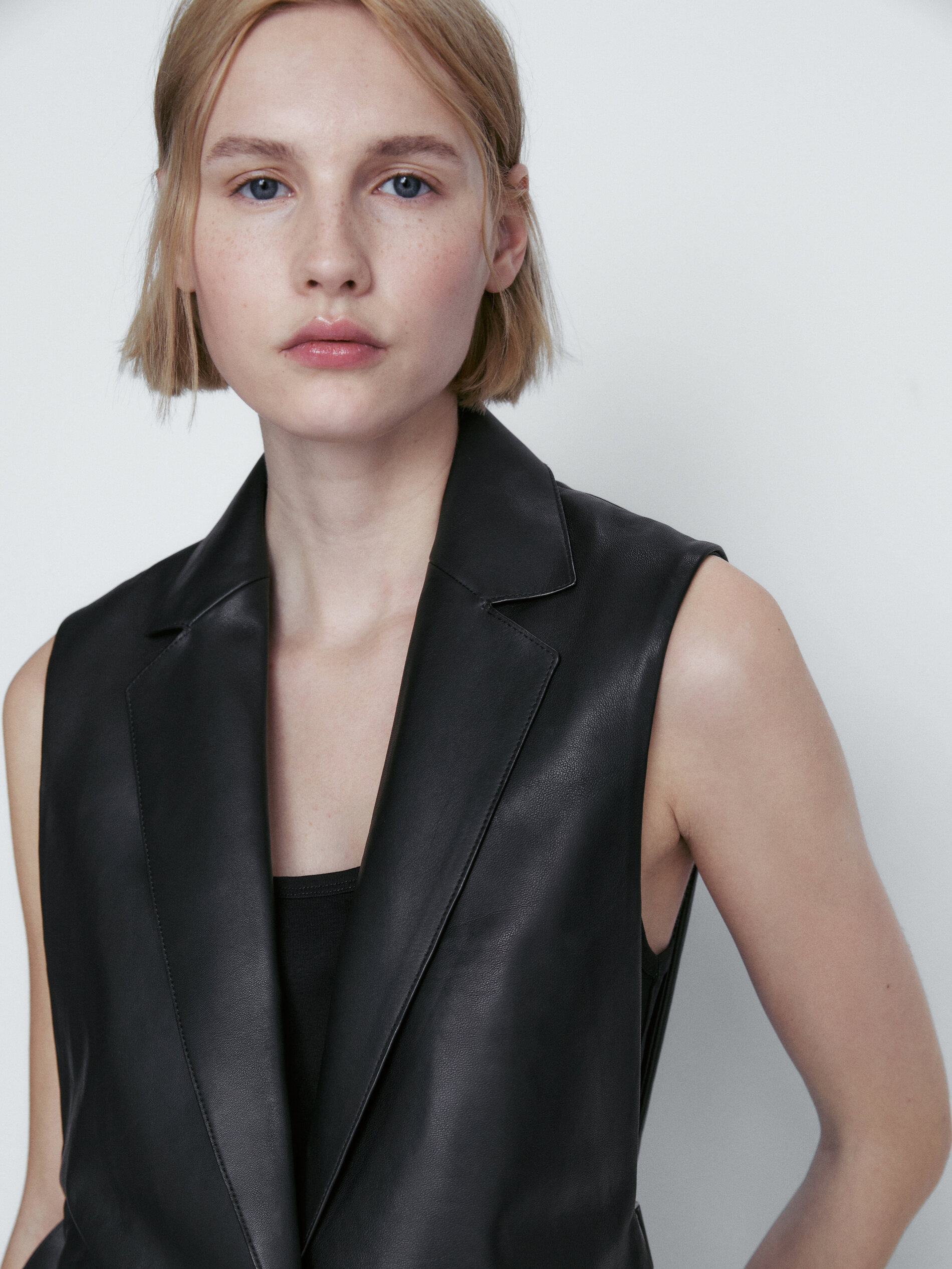 Chaleco piel napa - NEGRO