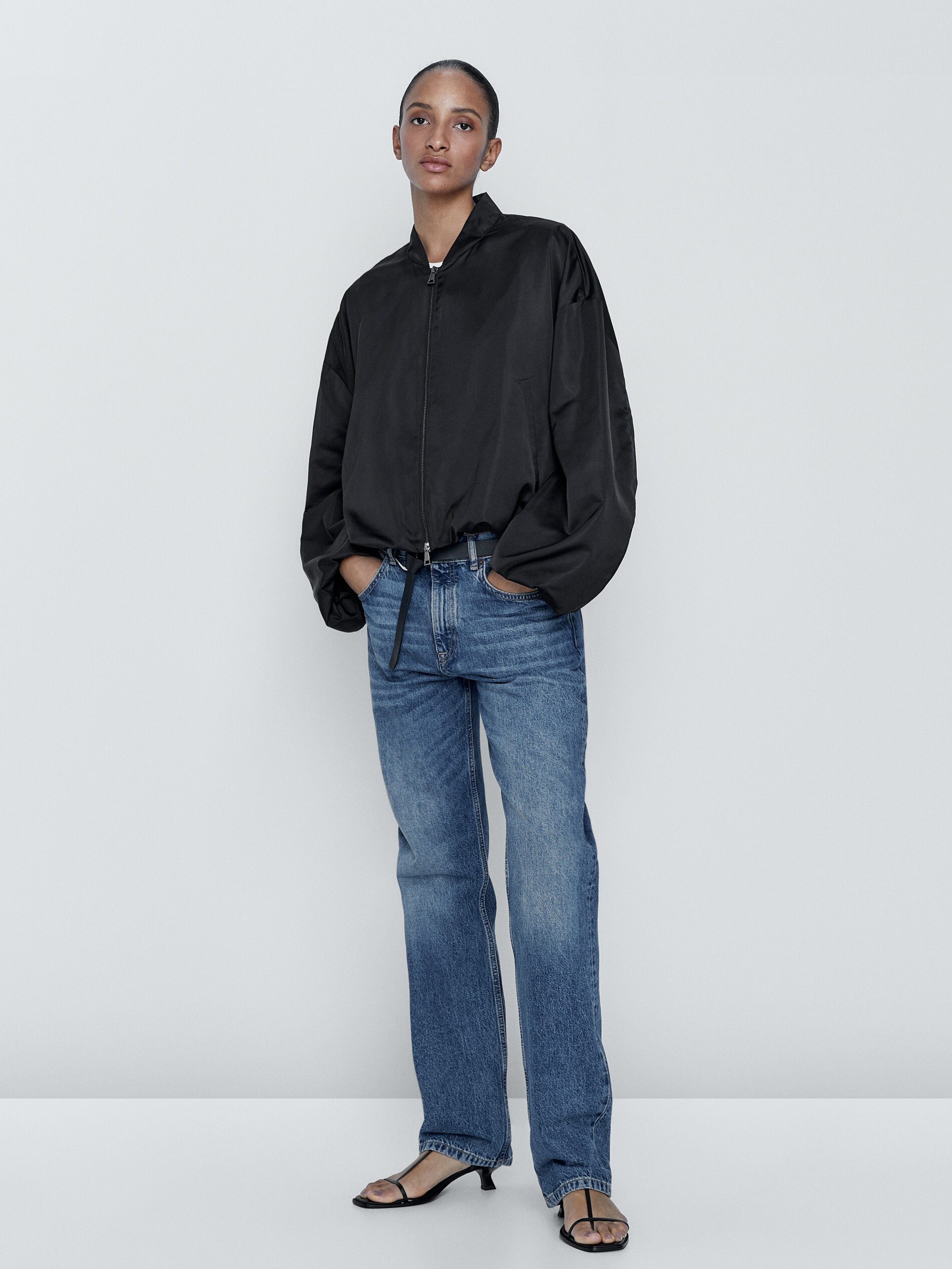 Chaqueta bomber manga volumen - NEGRO