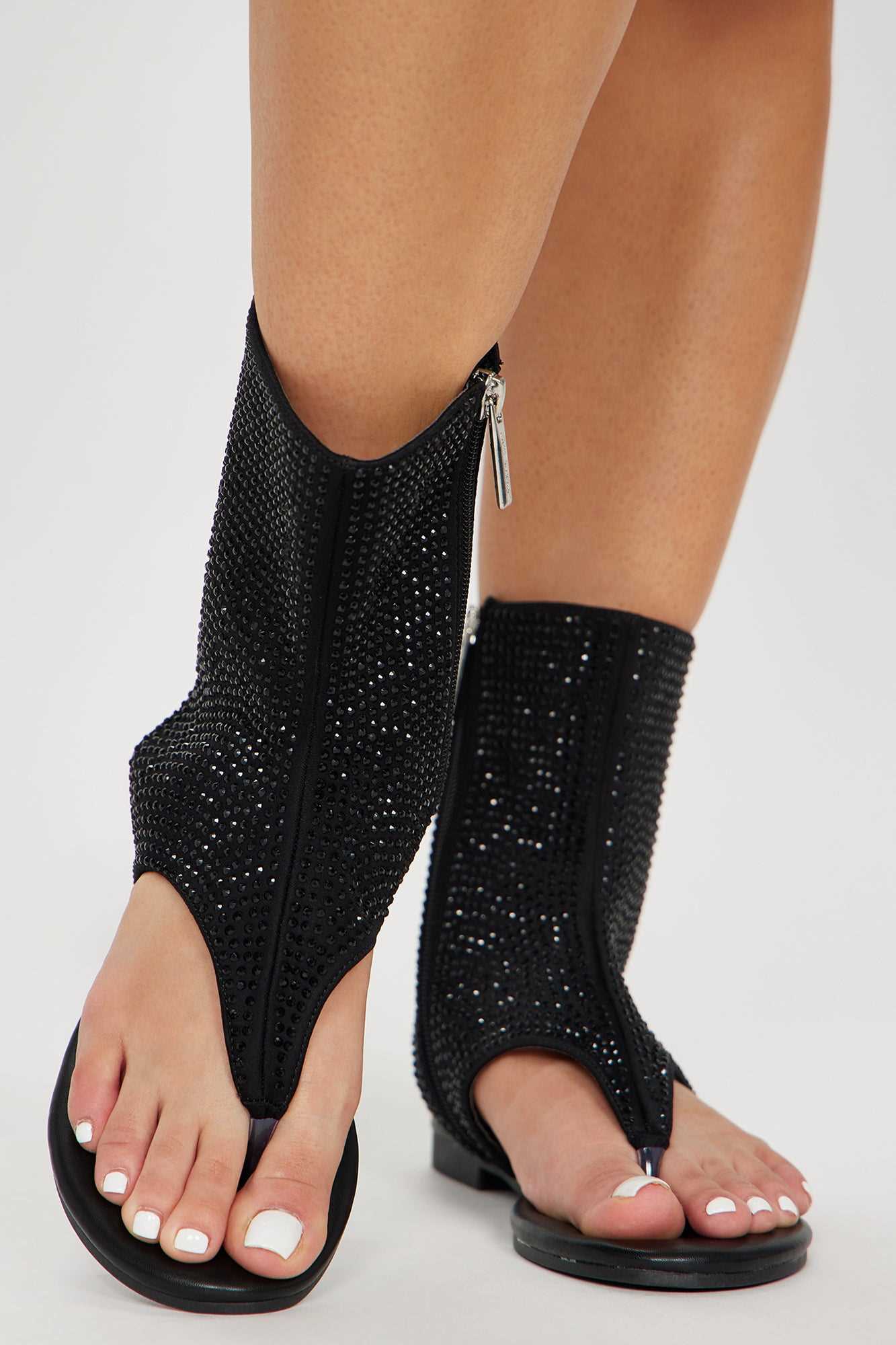 Can t Look Away Flat Sandals   Black