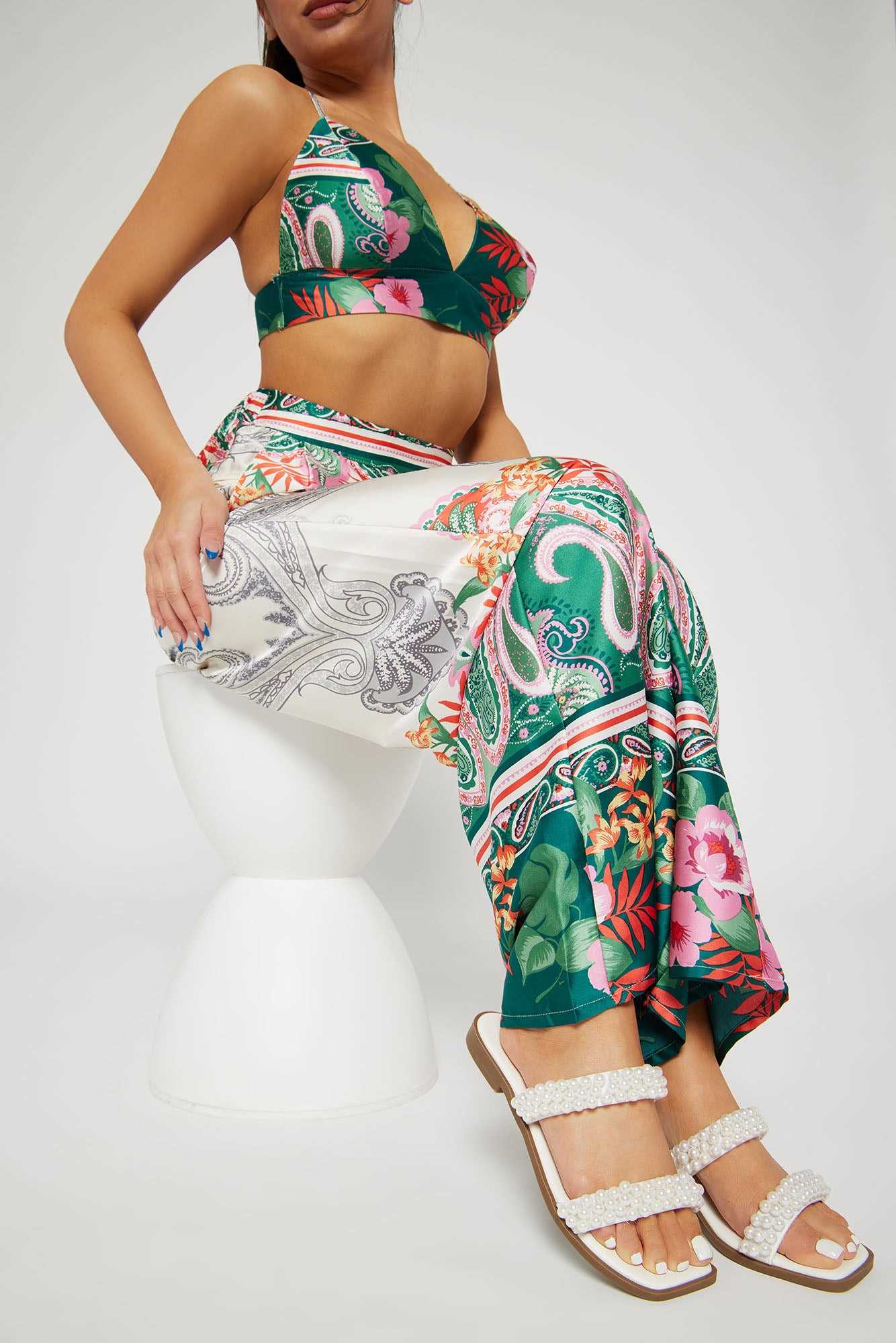 Hello Cutie Flat Sandals   White