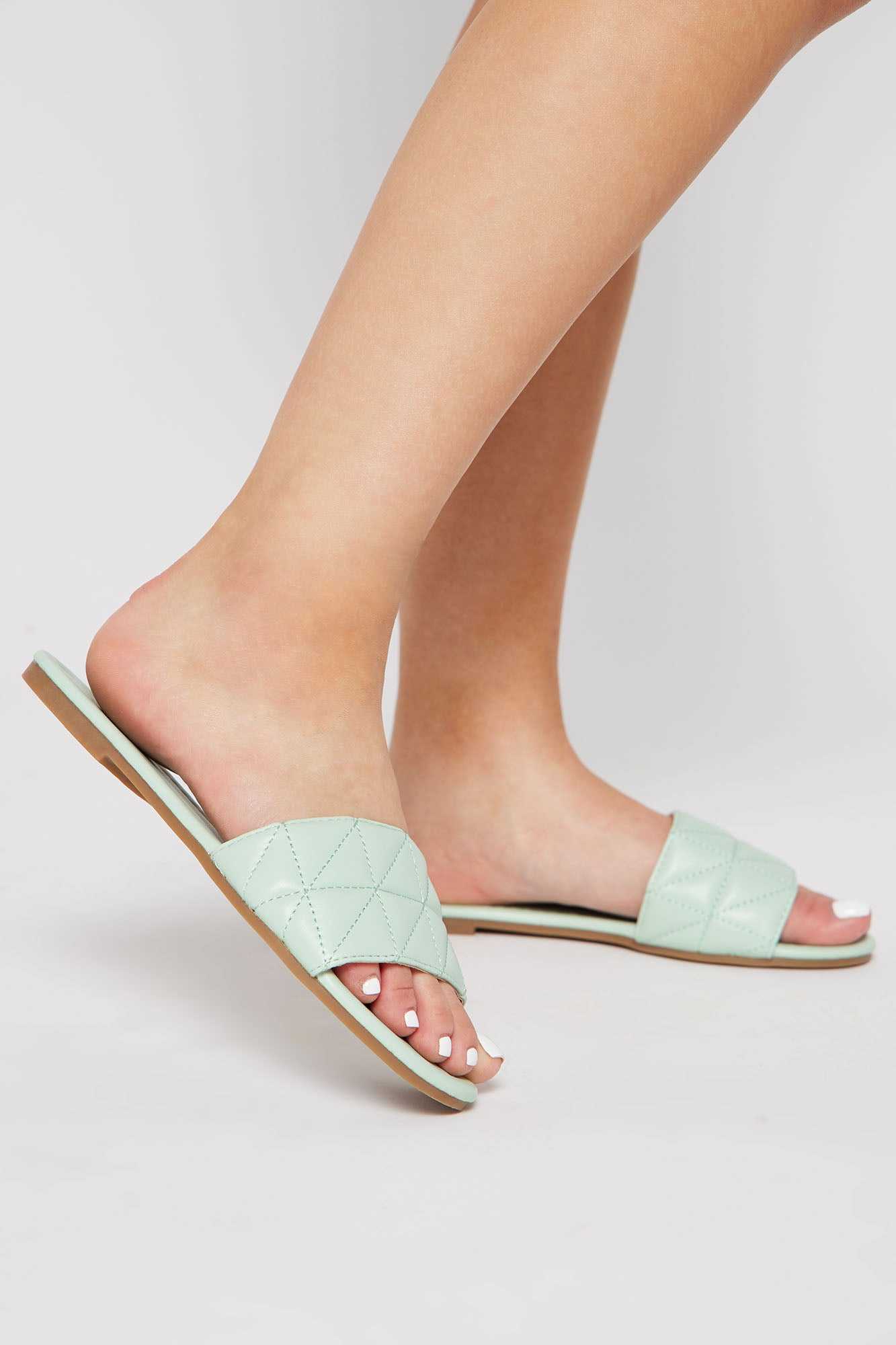 Keep Things Casual Slides   Mint