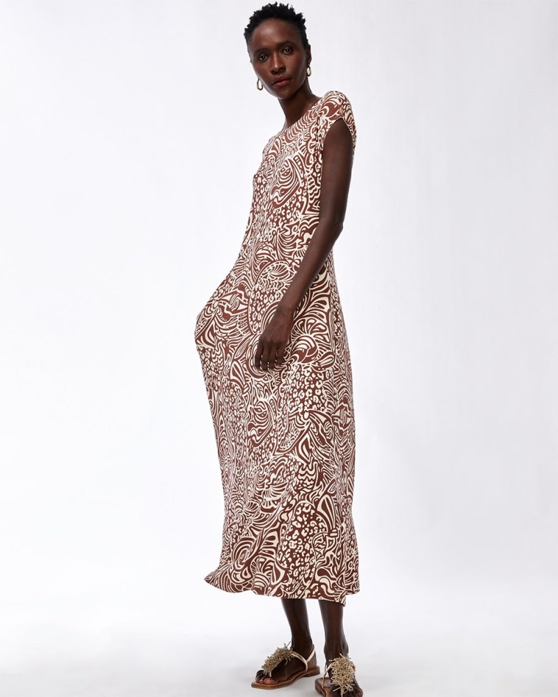 Travelers Animal V-Back Dress Chestnut