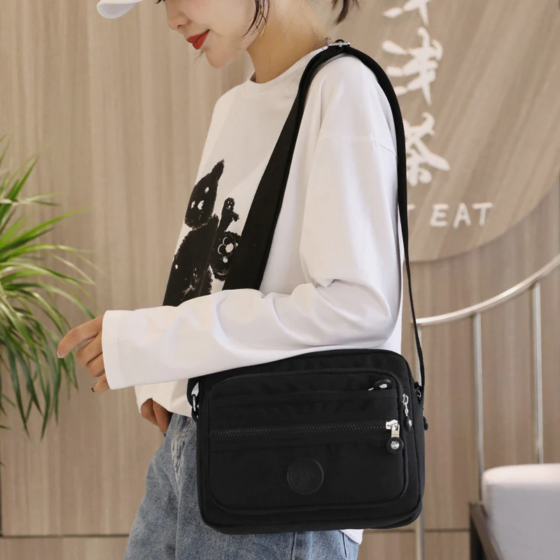 Multi-Pocket LightlyDesign Casual CrossbodyBag