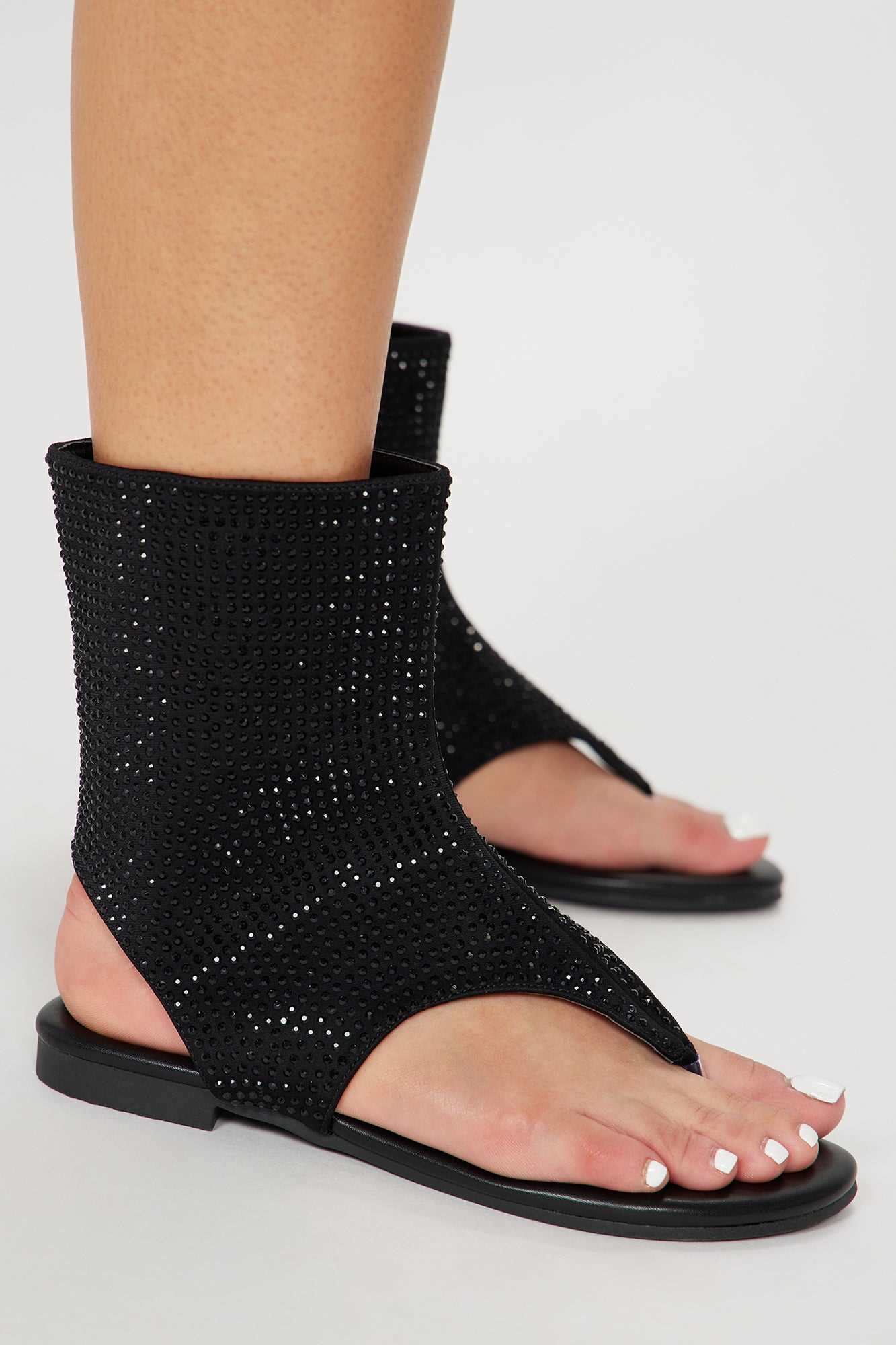 Can t Look Away Flat Sandals   Black