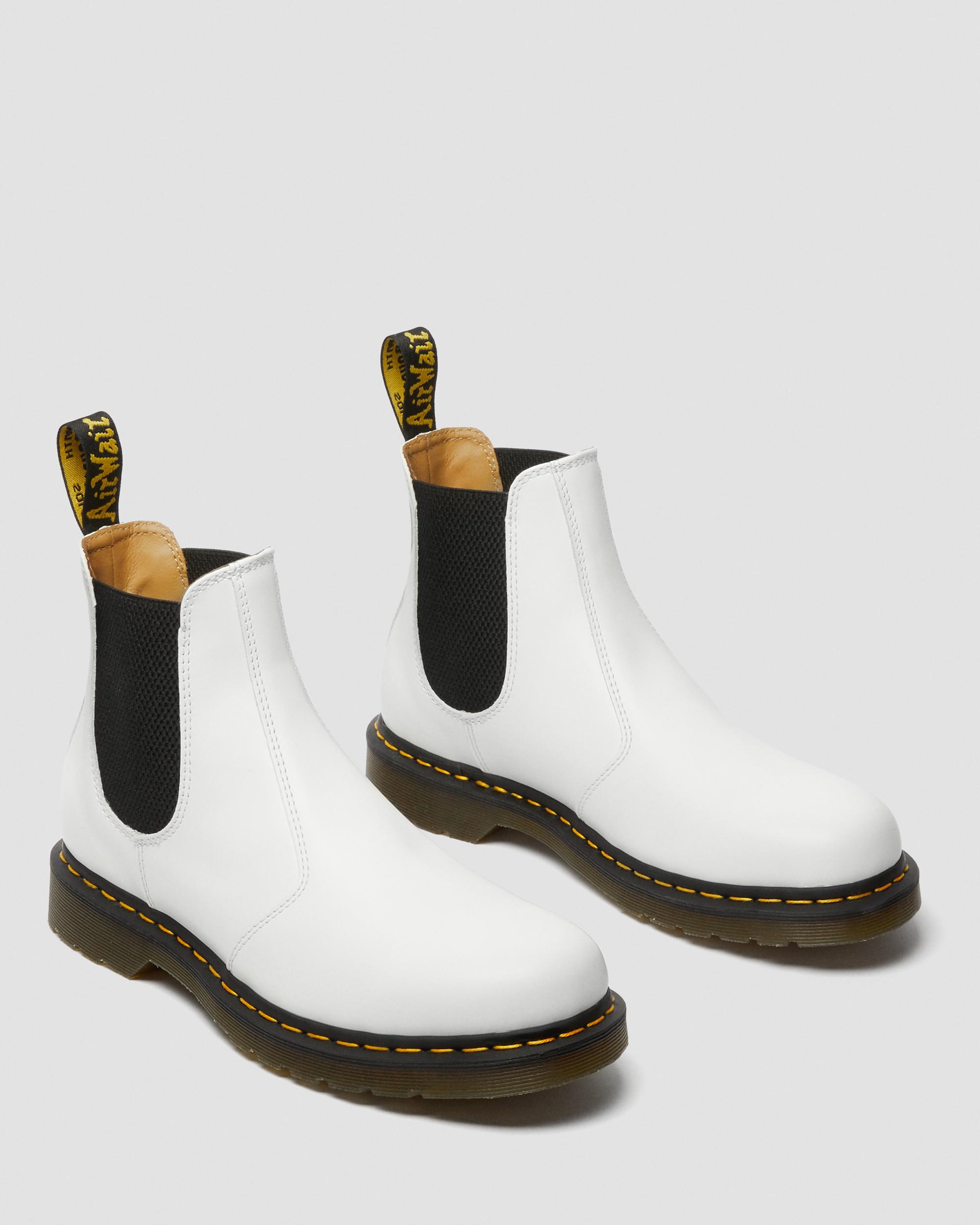 2976 Yellow Stitch Smooth Leather Chelsea Boots