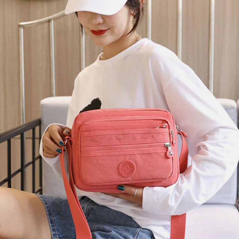 Multi-Pocket LightlyDesign Casual CrossbodyBag