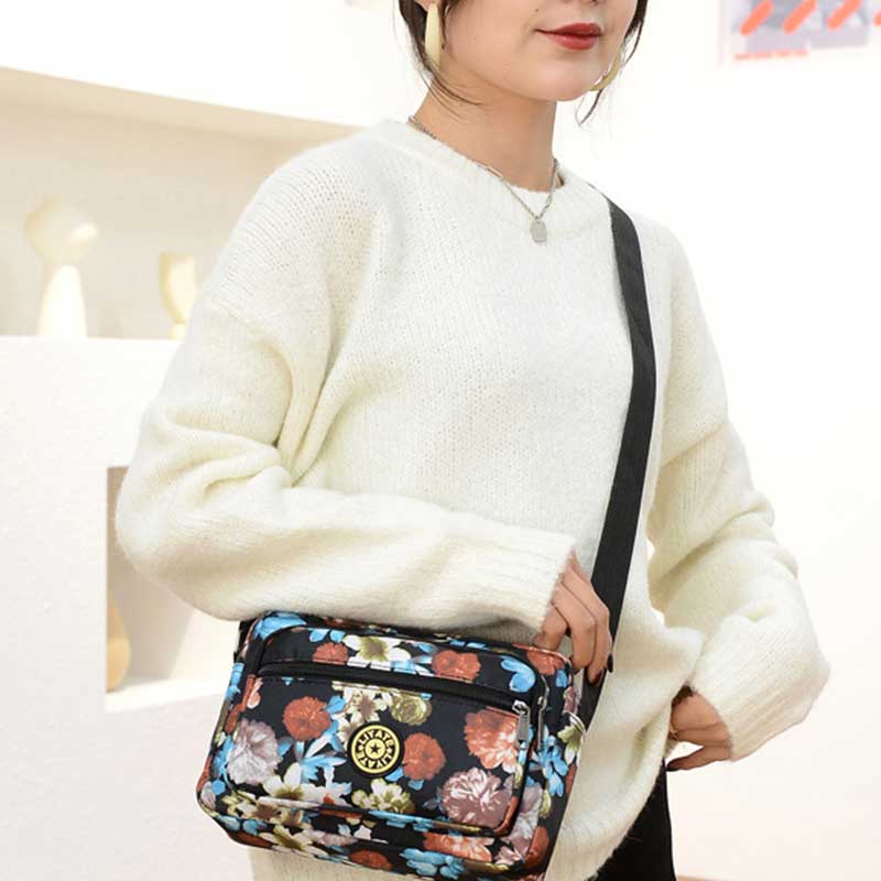 Large Capacity Printing Waterproof Nylon Shoulder Bag Crossbody Bag