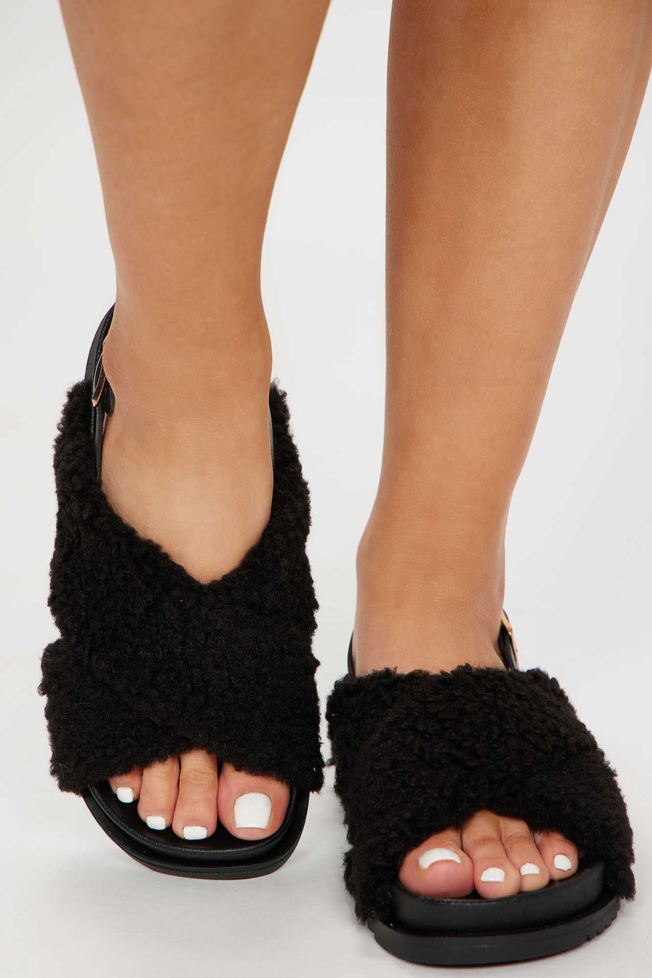 Fuzzy Feels Flat Sandals   Black
