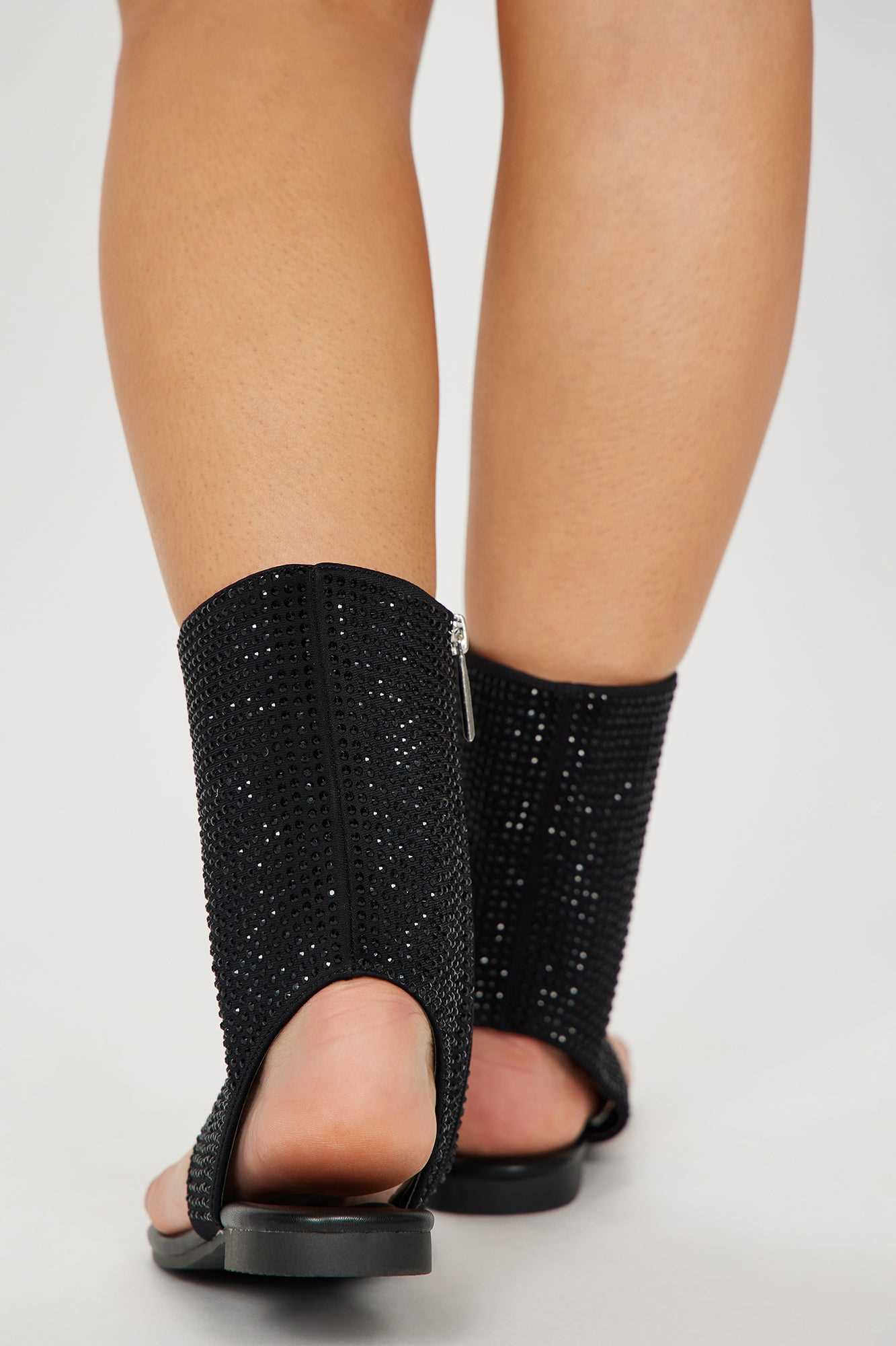 Can t Look Away Flat Sandals   Black