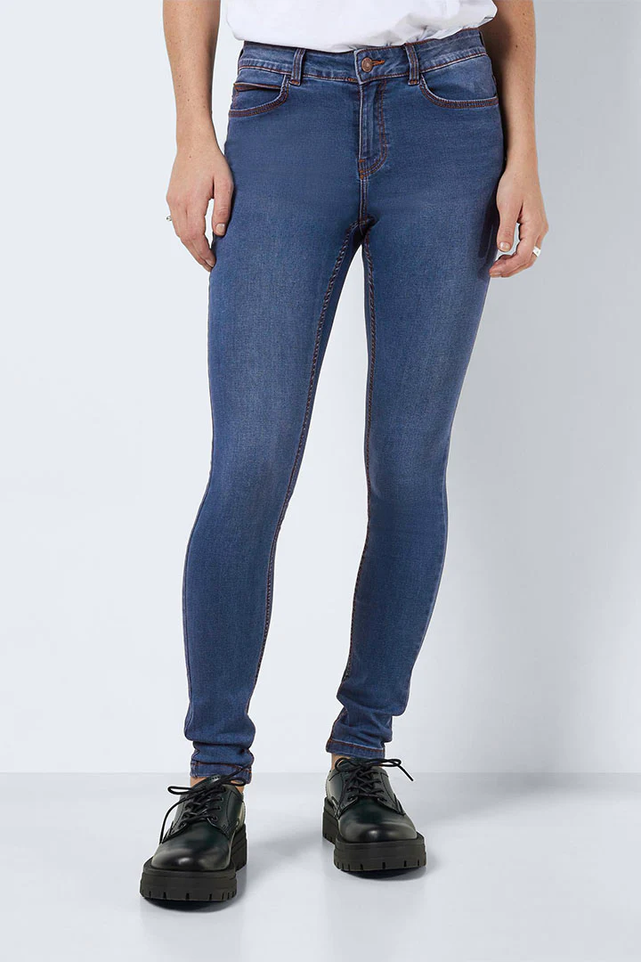 Billie Skinny Jeans