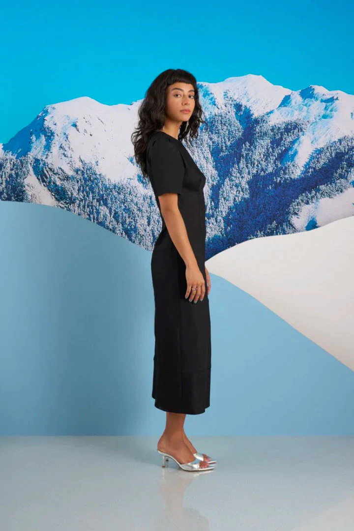 Anya Seamed Midi Dress