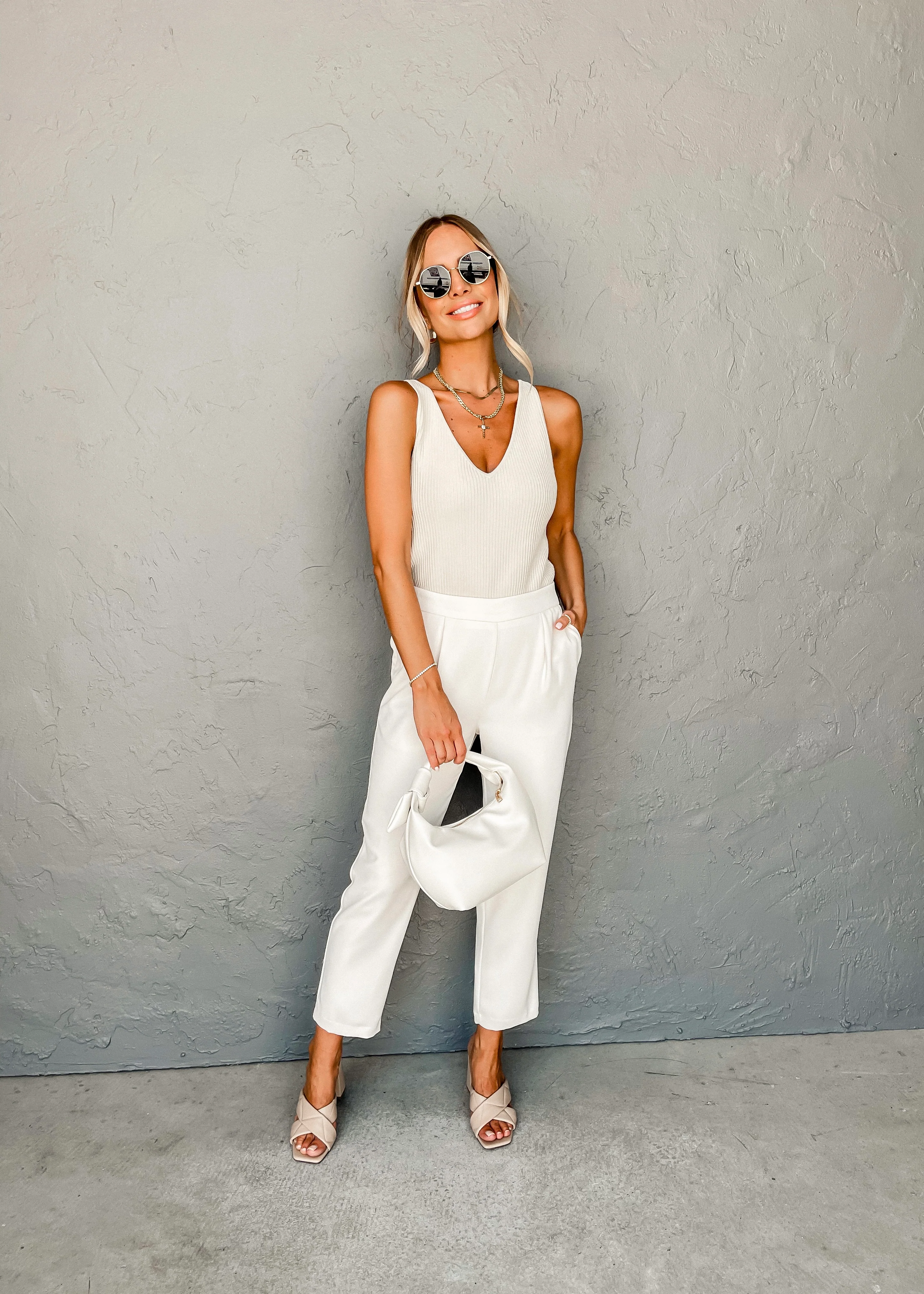 [Another Love] Noa V Neck Sweater Tank-Birch