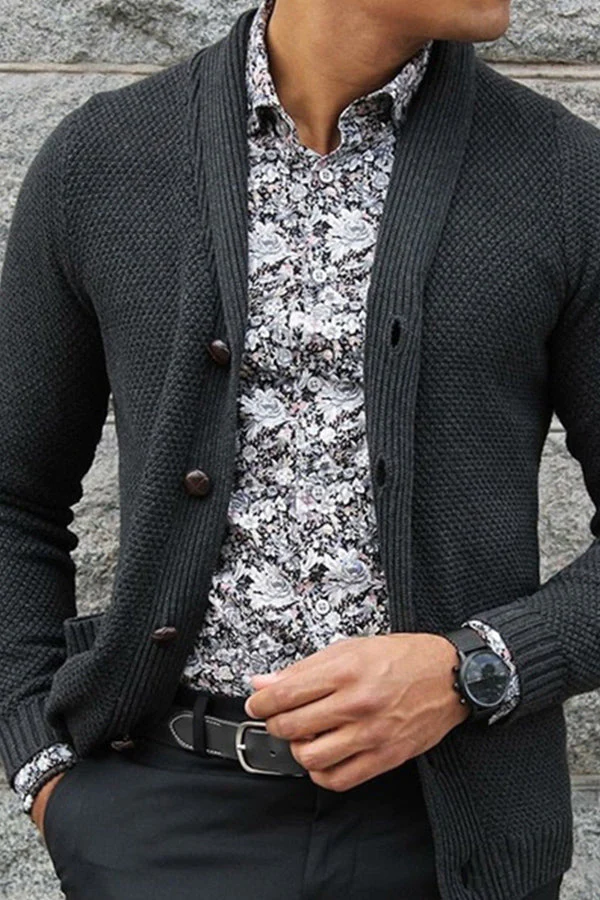 single-breasted sweater