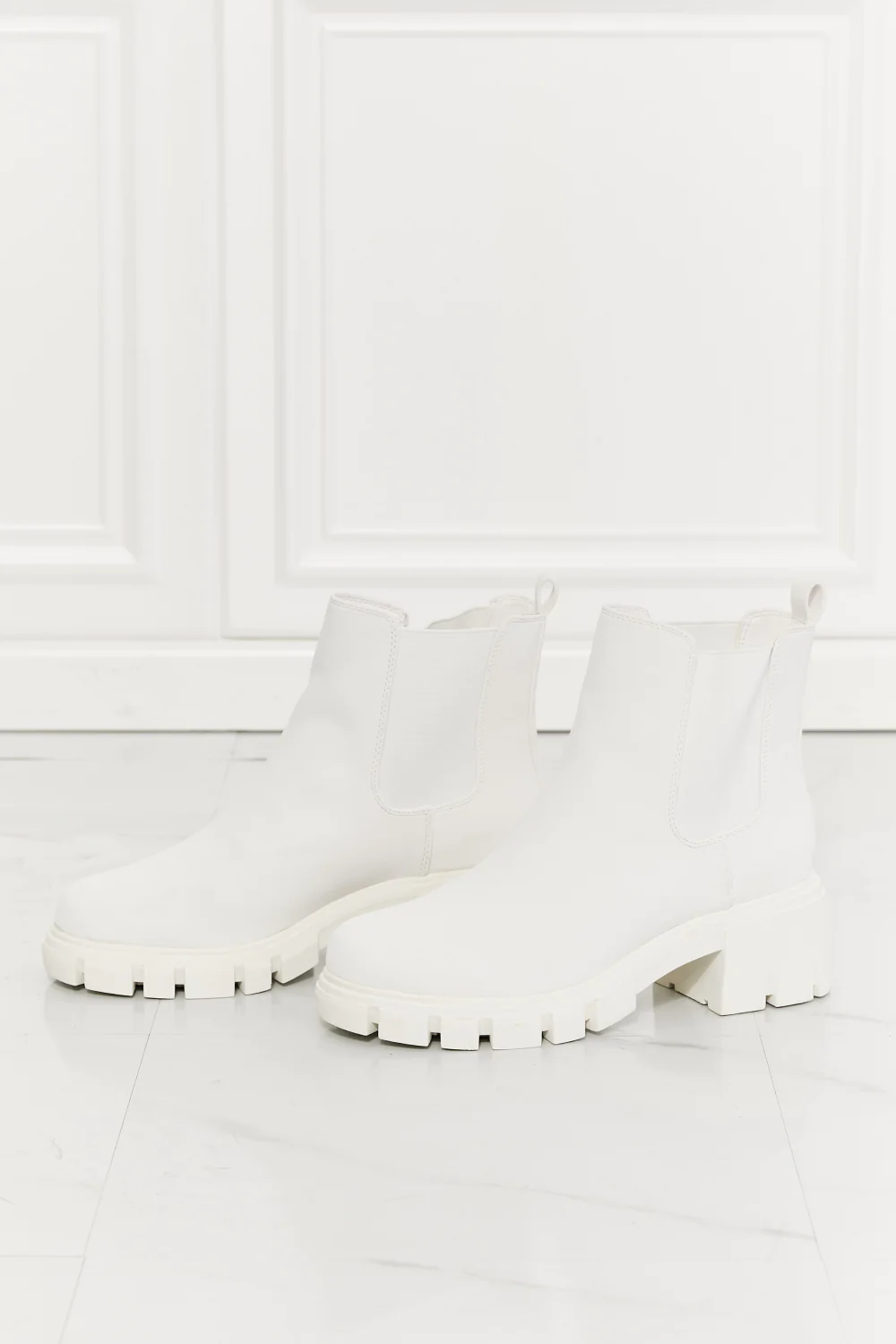 MMShoes Work For It Matte Lug Sole Chelsea Boots in White