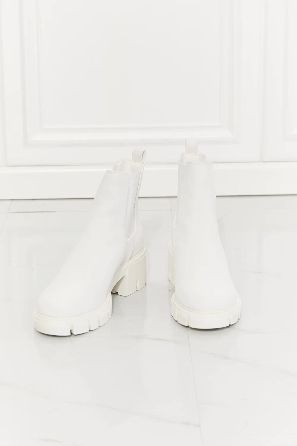 MMShoes Work For It Matte Lug Sole Chelsea Boots in White