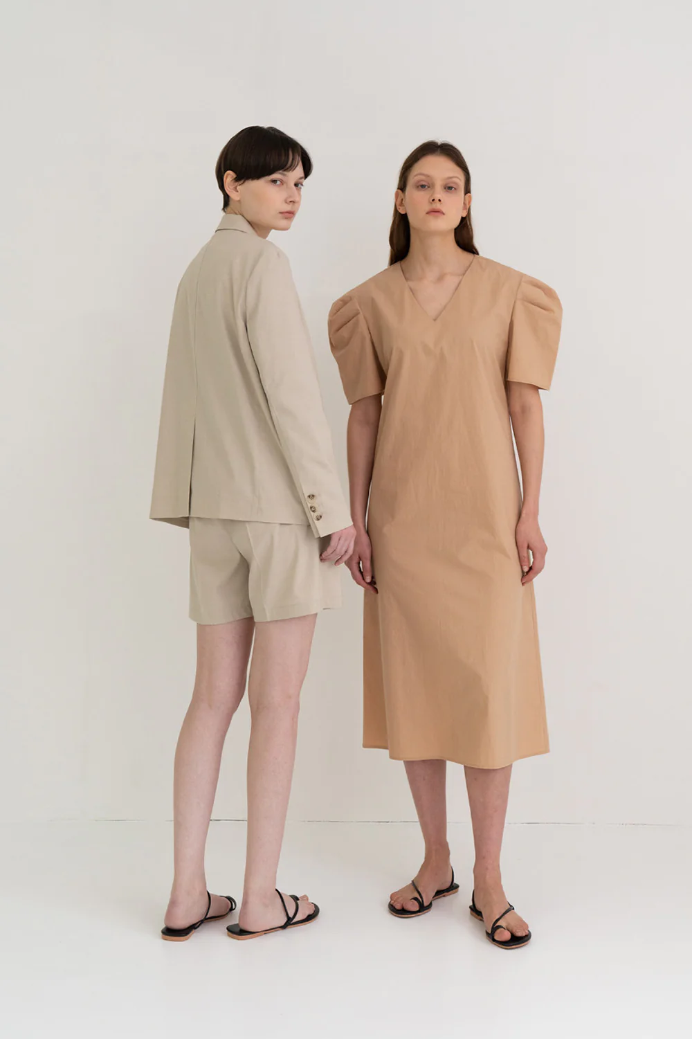 Mono Puff Long Dress Beige