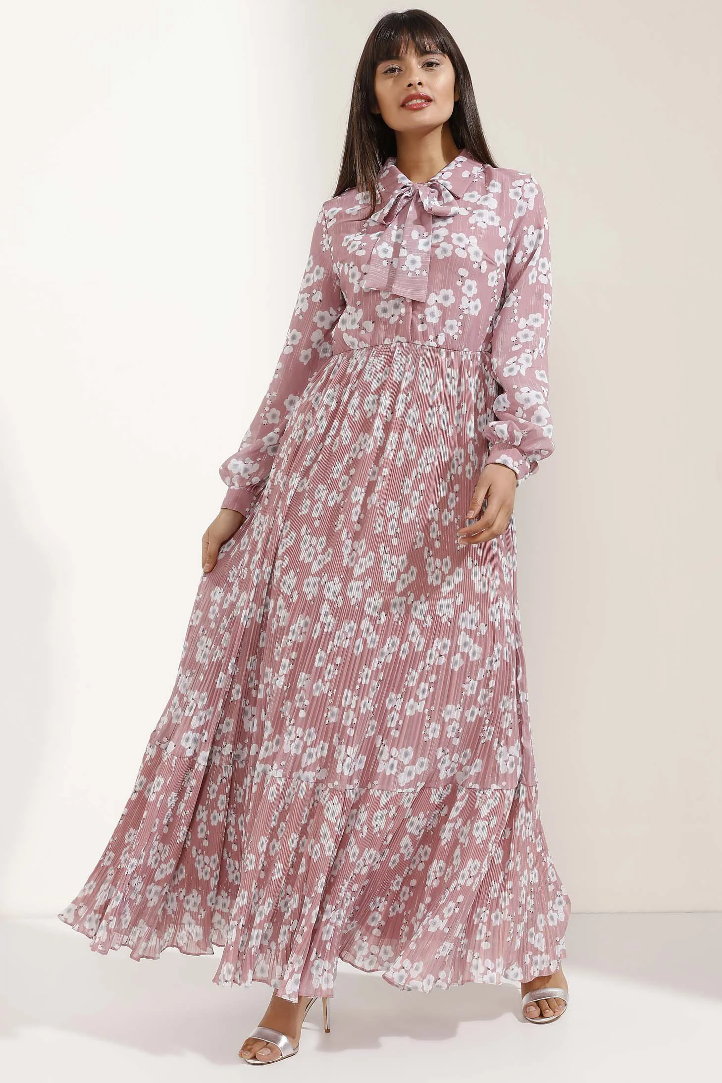Pale Pink and White Flower Patterned Long Dress