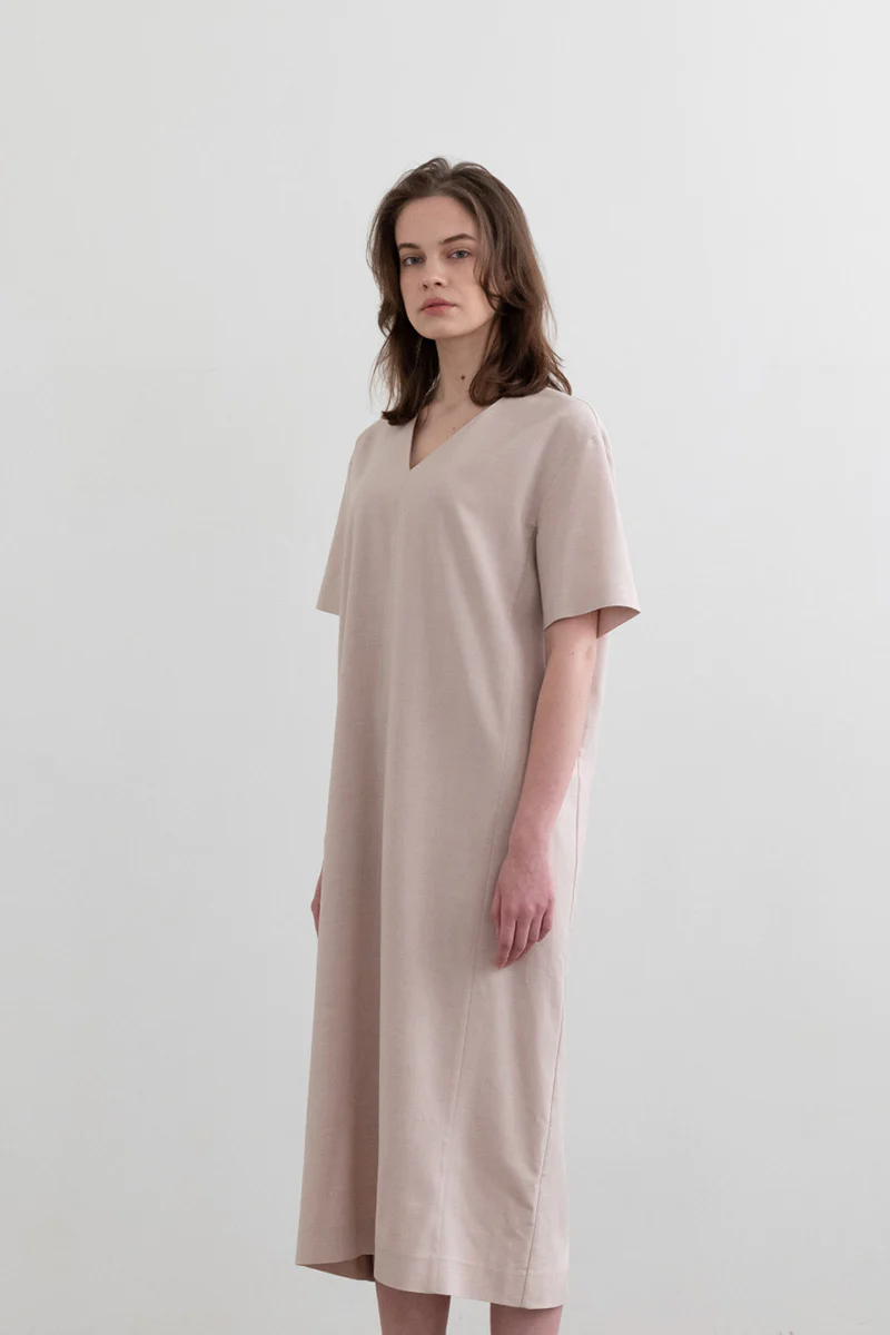 Daily Texture V-Neck Dress Beige