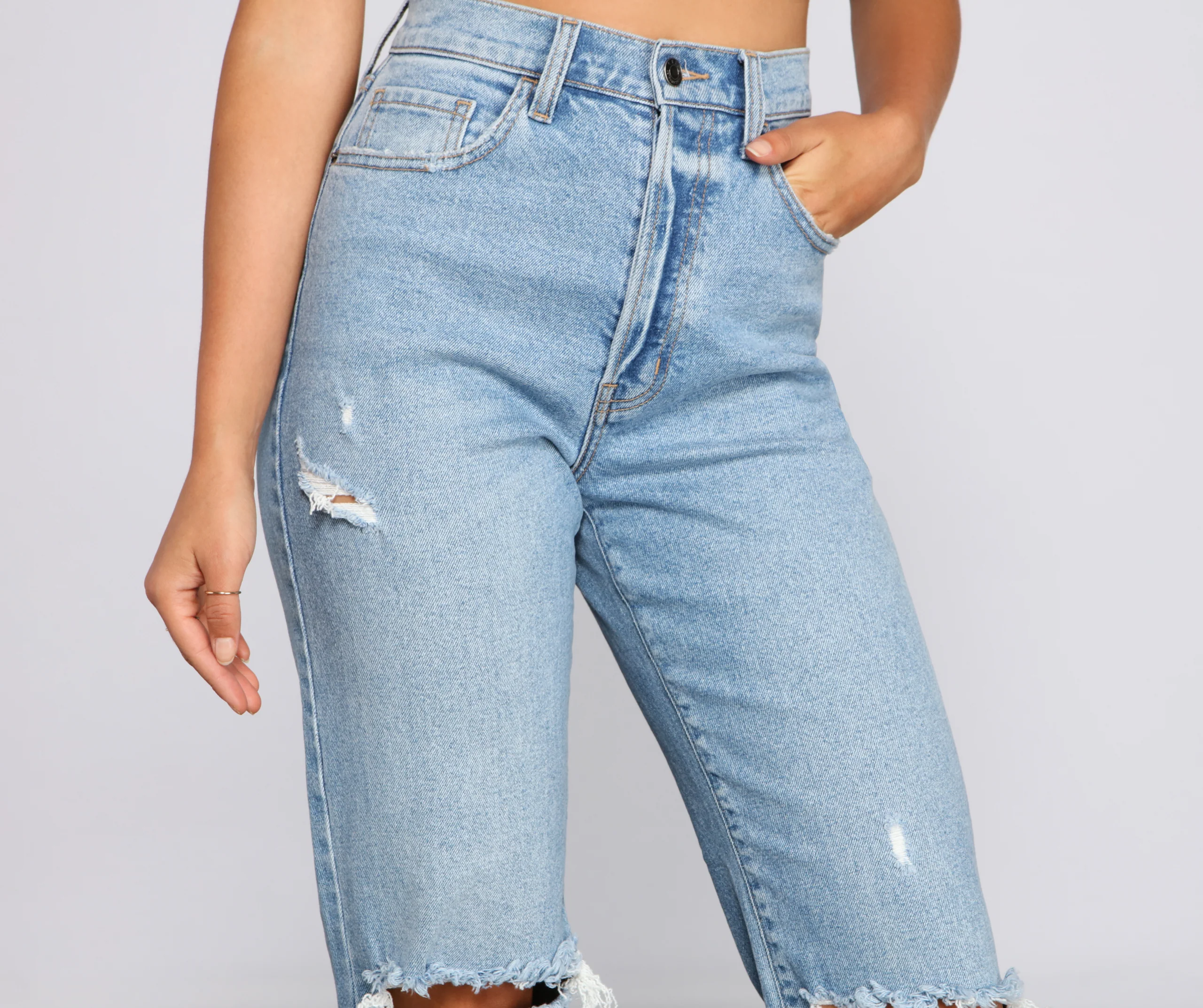 High-Rise Distressed Boyfriend Jeans