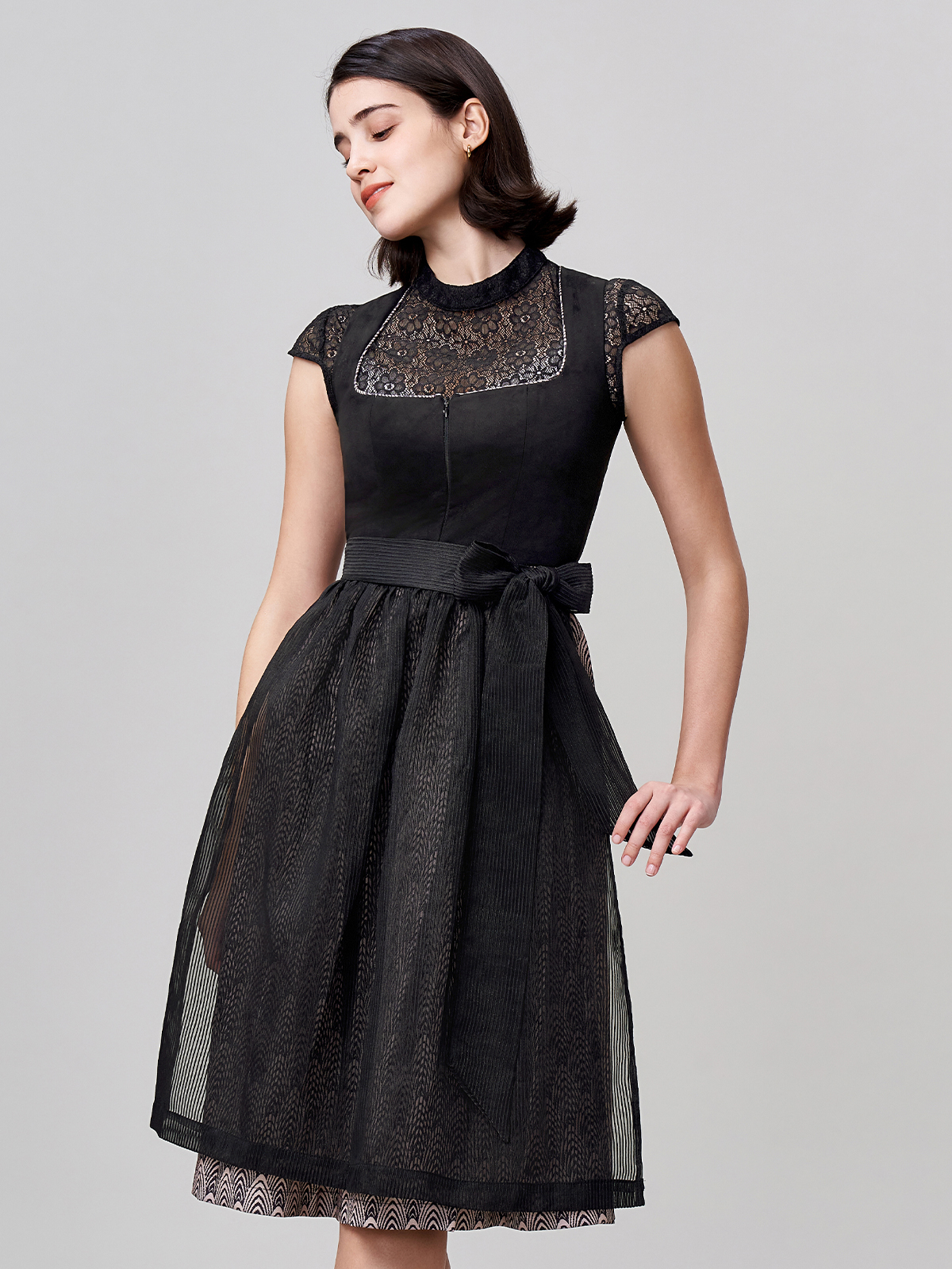 Damen Schwarz Zwei verdeckte Eingriffstaschen Geometrische Muster Dirndl VERONIKA